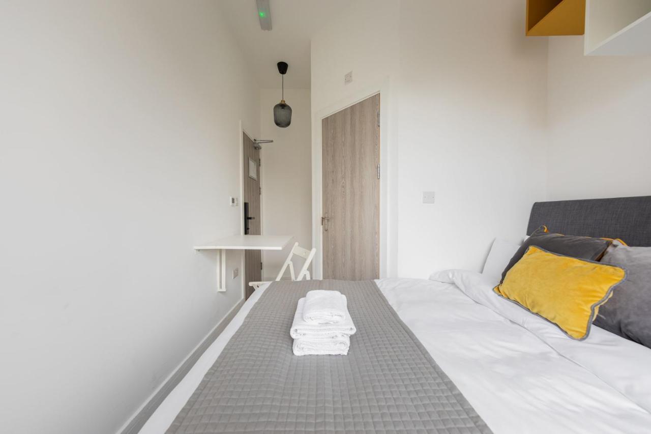 Cozy Ensuite Bedroom For Two Near Tufnell Park Лондон Екстер'єр фото